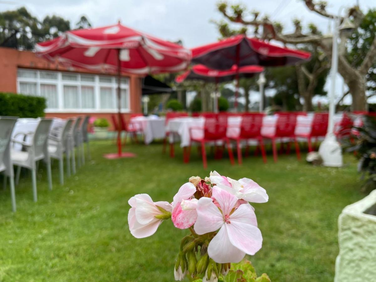 Hostal Restaurante Luz De Luna Villanueva De Arosa Exterior foto